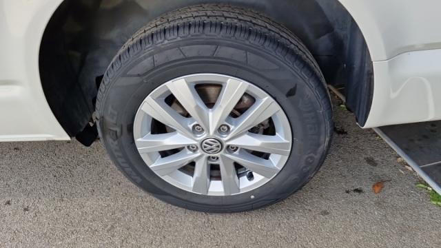 Volkswagen Transporter image 6