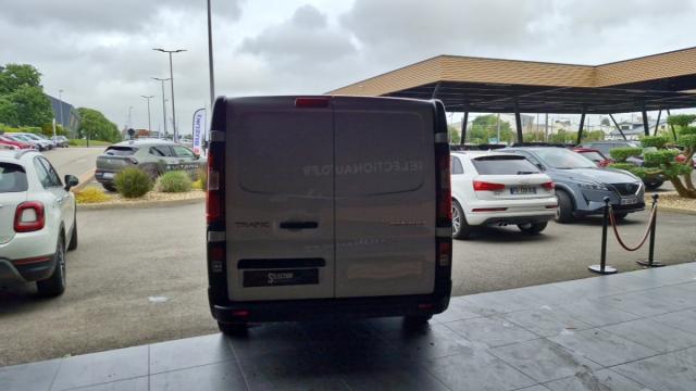 Renault Trafic image 8