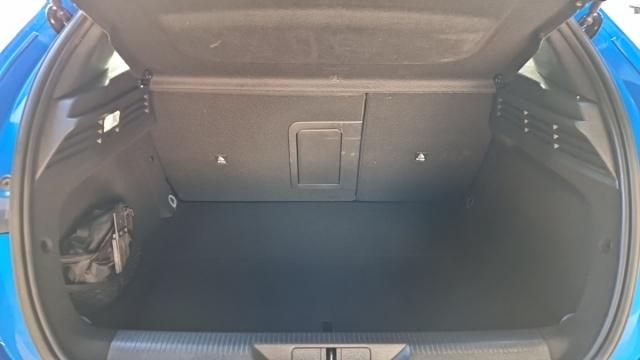 Peugeot 308 image 8