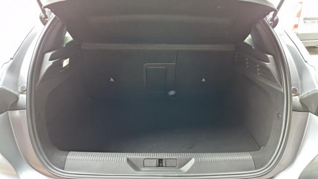 Peugeot 308 image 8