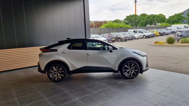 Toyota C-Hr image 6