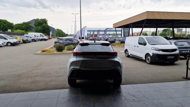Toyota C-Hr image 5