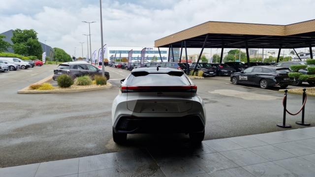 Toyota C-Hr image 9