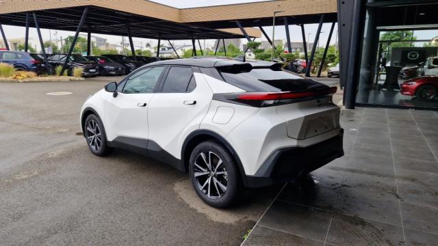 Toyota C-Hr image 7