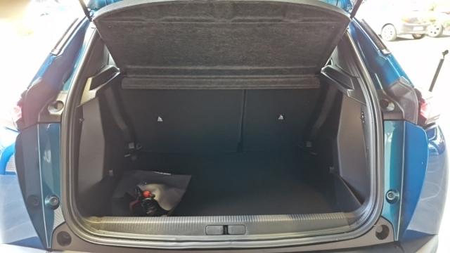 Peugeot 2008 image 6