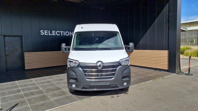 Renault Master image 2