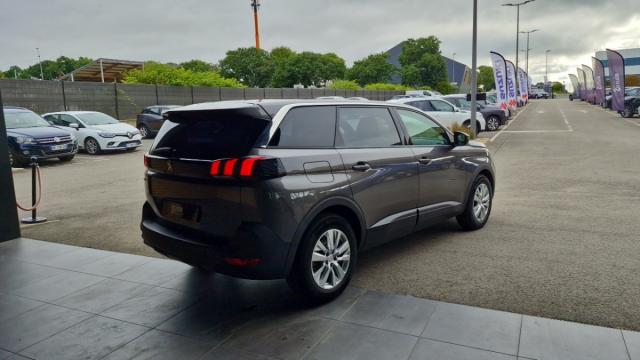 Peugeot 5008 image 6