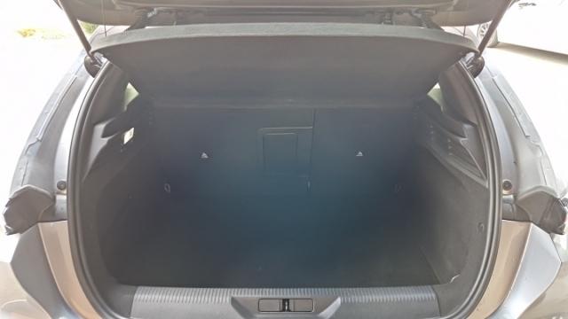 Peugeot 308 image 9