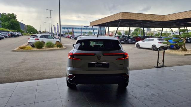 Renault Austral image 9
