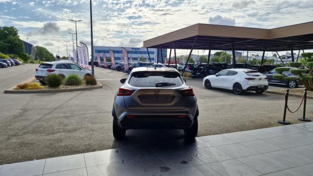 Nissan Juke image 9