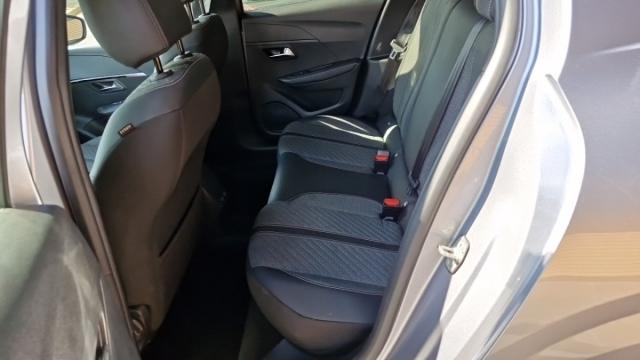Peugeot 208 image 6