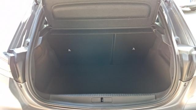 Peugeot 208 image 4