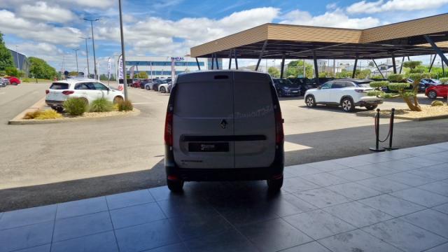 Renault Express Van image 6