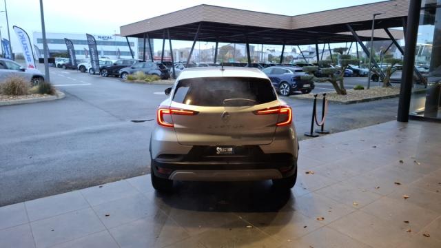 Renault Captur image 1