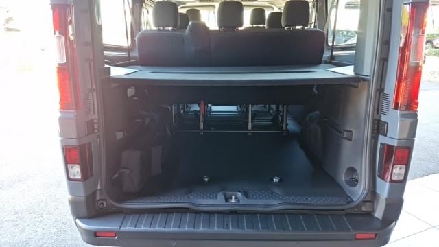 Renault Trafic image 2
