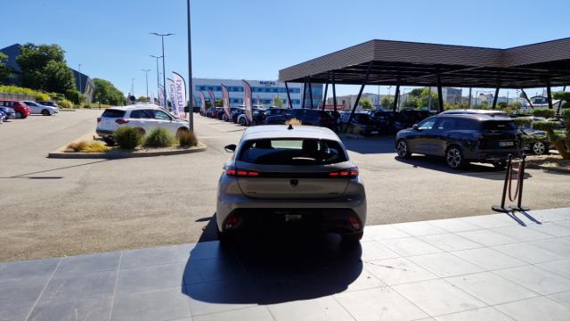 Peugeot 308 image 2