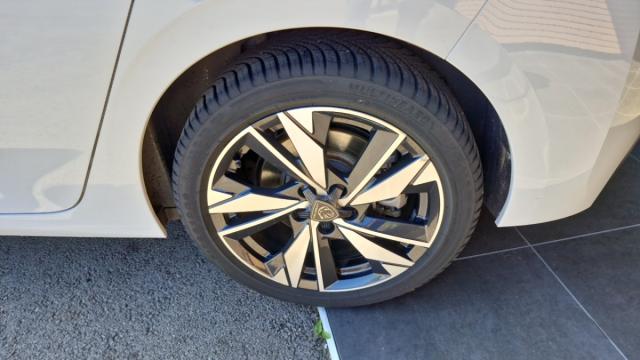 Peugeot 308 image 3