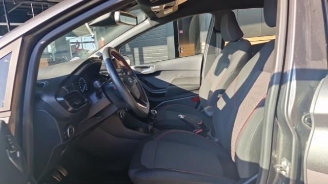 Ford Fiesta image 2