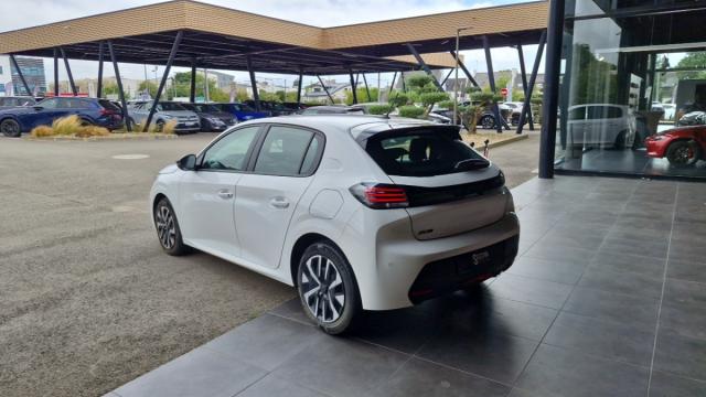 Peugeot 208 image 9