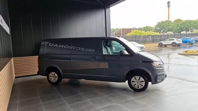 Volkswagen Transporter image 6