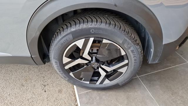 Peugeot 2008 image 8