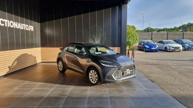 Toyota C-Hr image 1