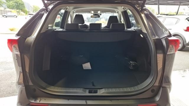 Toyota Rav4 image 2