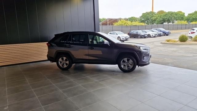Toyota Rav4 image 8