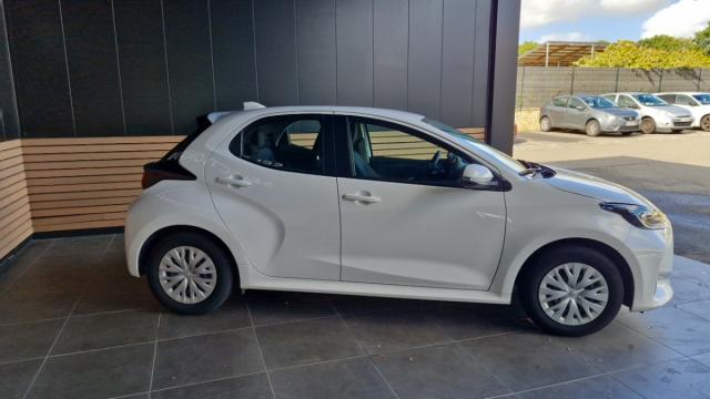 Toyota Yaris image 2