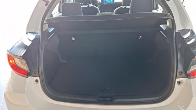 Toyota Yaris image 3