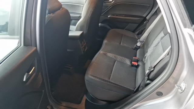 Renault Captur image 2