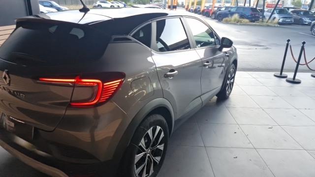 Renault Captur image 1