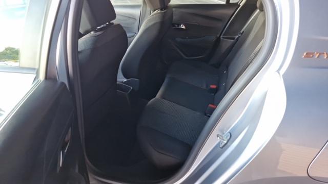 Peugeot 208 image 7