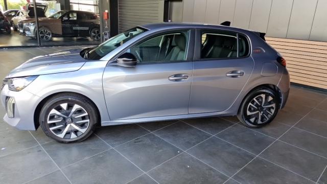 Peugeot 208 image 3