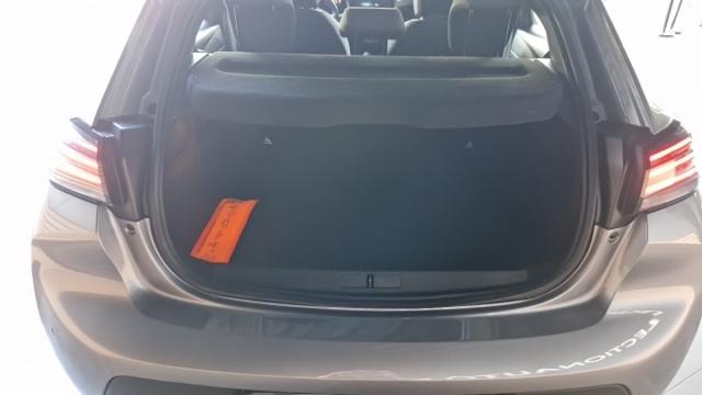 Peugeot 208 image 4