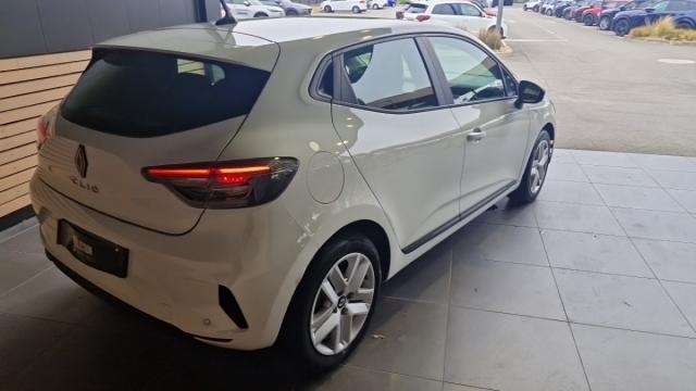 Renault Clio image 9
