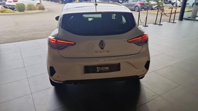Renault Clio image 2