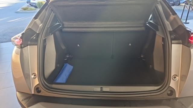 Peugeot 2008 image 1