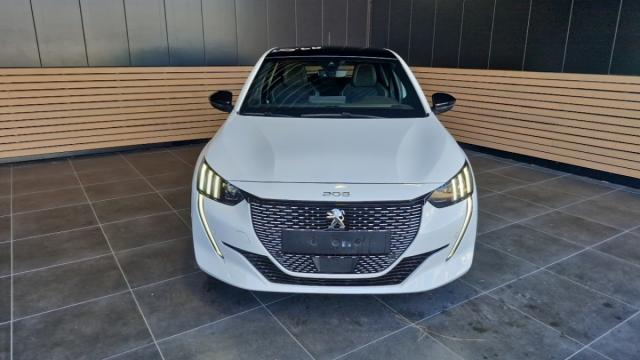 Peugeot 208 image 2