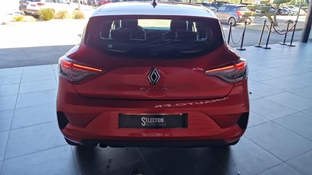 Renault Clio image 2