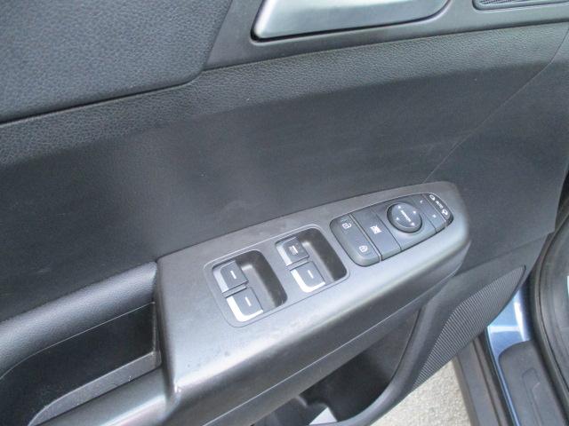 Kia Sportage image 7