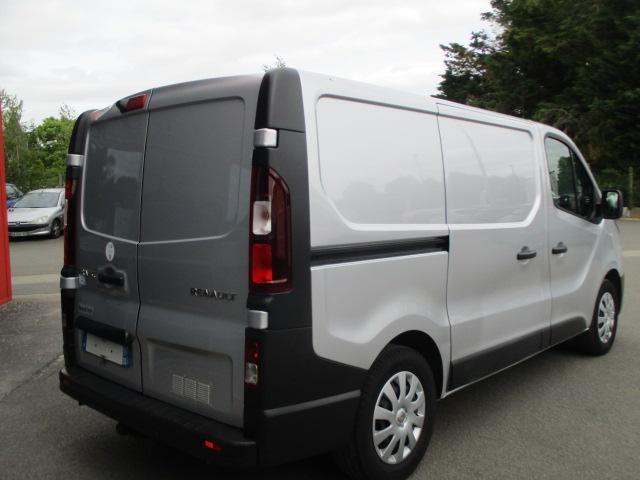 Renault Trafic image 3