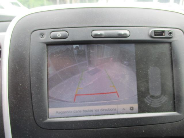 Renault Trafic image 2