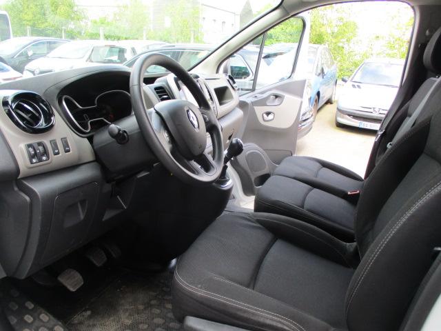Renault Trafic image 8