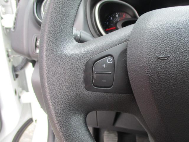 Renault Trafic image 4