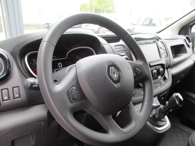 Renault Trafic image 9