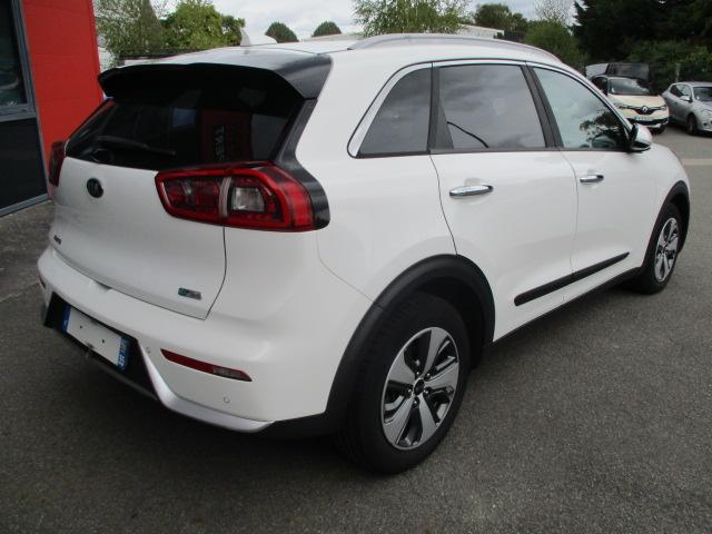Kia Niro image 9
