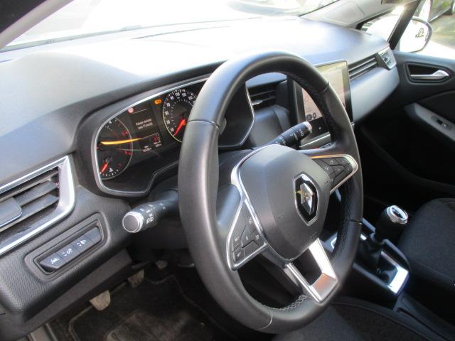 Renault Clio image 6