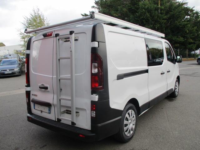 Nissan Nv300 image 5