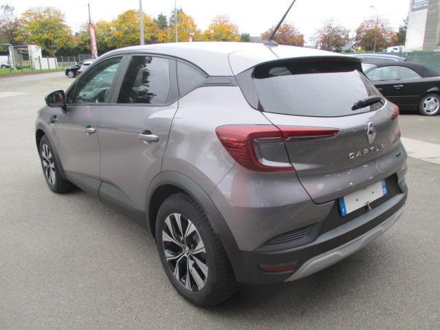 Renault Captur image 9